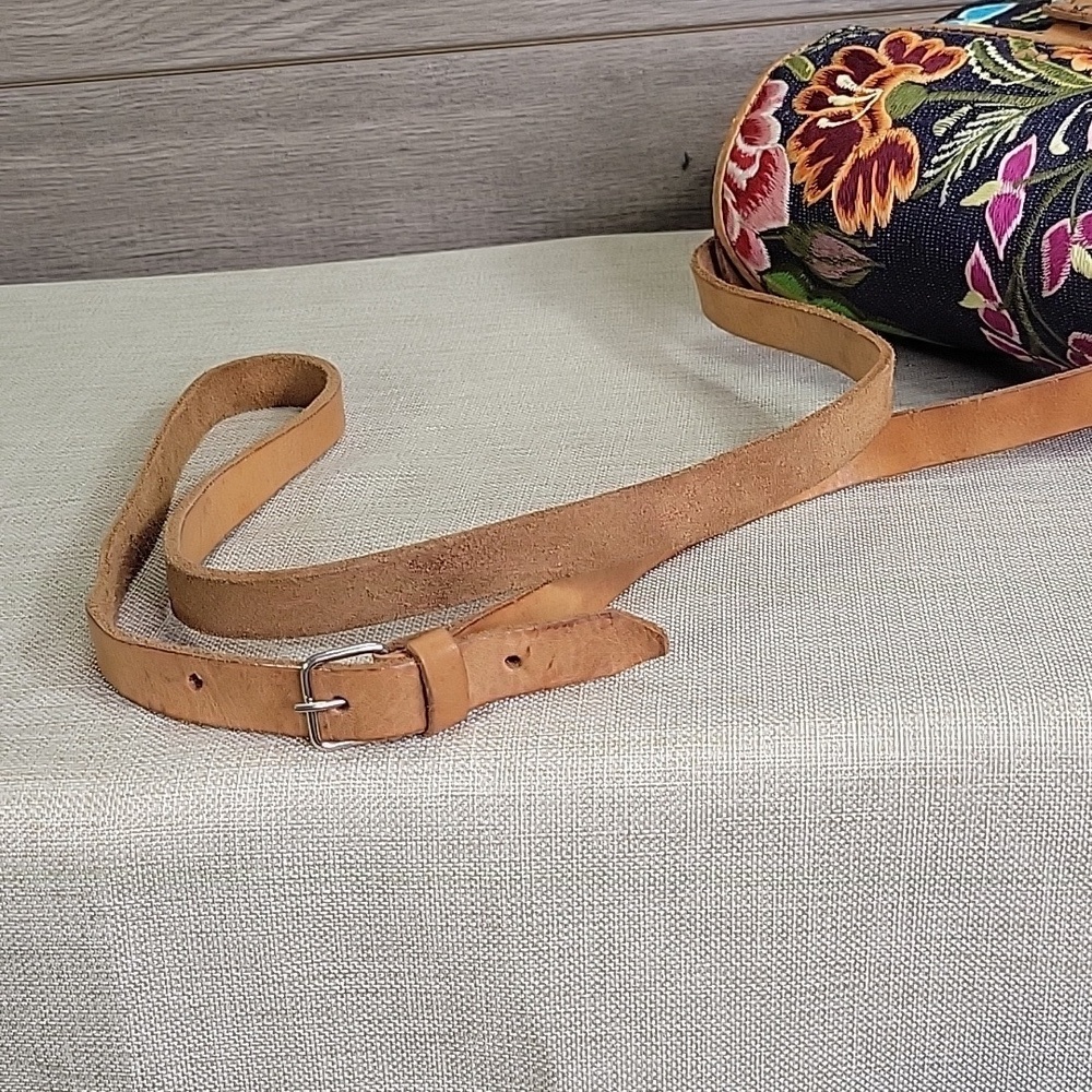 Handmaid Embroidered Canvas Leather Crossbody Shoulder Bag - Picture 5 of 10
